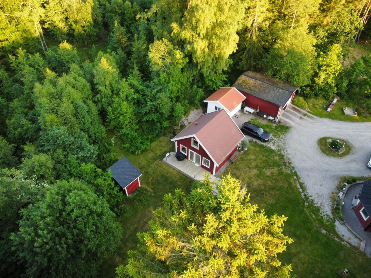 The Blomsholm Cabin - Load Your Electric Car สตรอมสตัด ภายนอก รูปภาพ